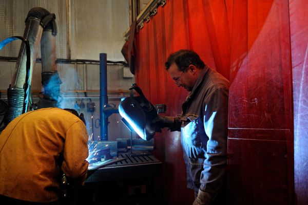 Formation à la soudure d’un nouvel embauché