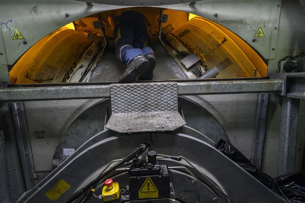 Opération de maintenance sur une éolienne 