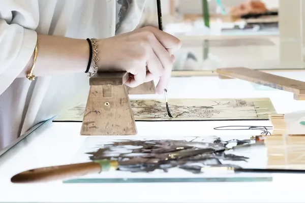 Peinture au plomb sur du verre