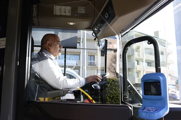 Conducteur de bus