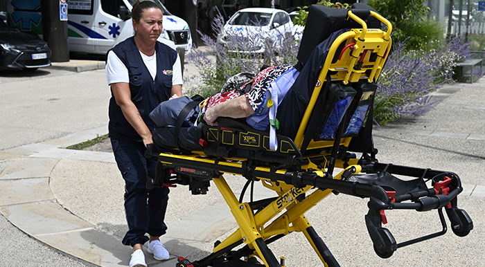 Normalisation (HST n° 279) – Contraintes musculosquelettiques lors du transport de patients à l’aide d’un brancard d’ambulance